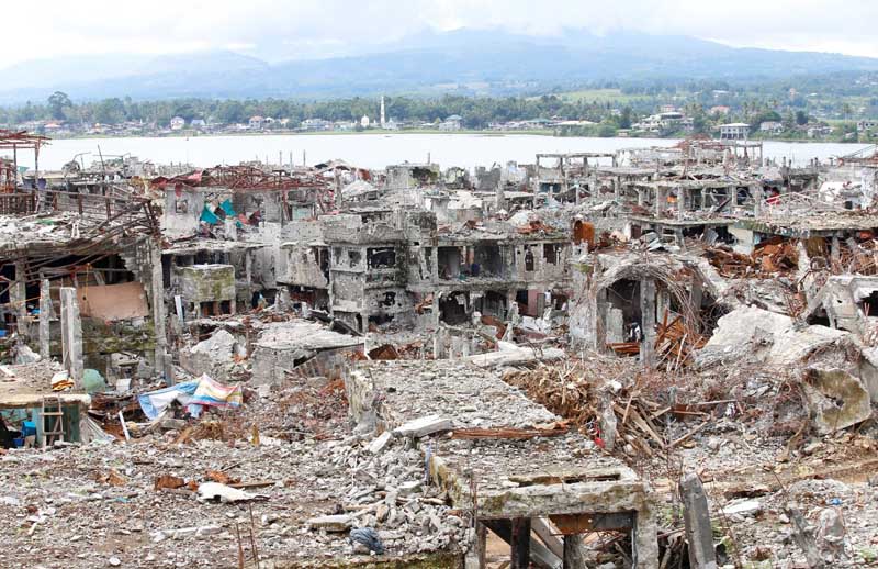 Cảnh tan hoang như tận thế ở thành phố Philippines bị IS nghiền nát